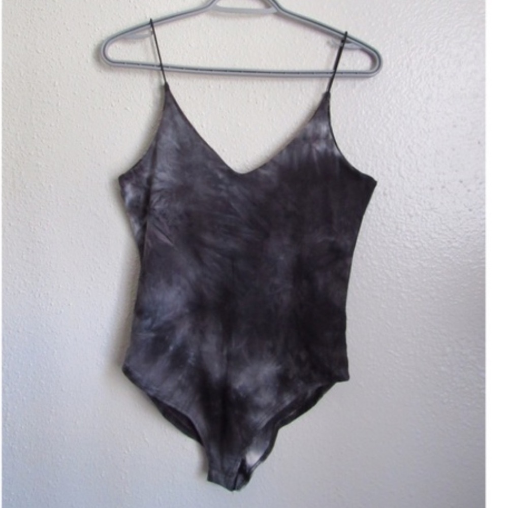 Gaze Size Medium Body Suit, Like New